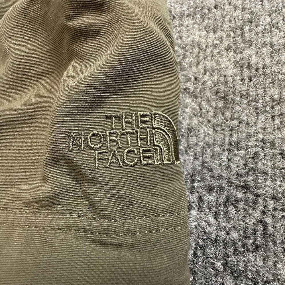 The North Face Men's Cargo‎ Shorts, Size Large, Olive Green